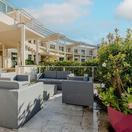 Hotiday Collection - Hotel