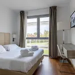 Hotel Hotiday Collection -