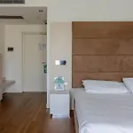 Hotel Hotiday Collection -