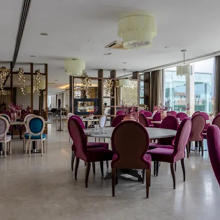 Hotiday Collection - Hotel 5*