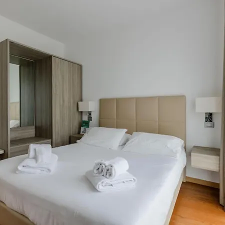 Hotiday Collection - Hotel 5*