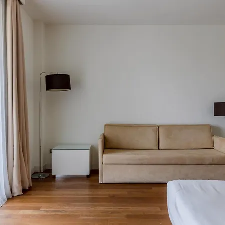 Hotiday Collection - Hotel Pisa