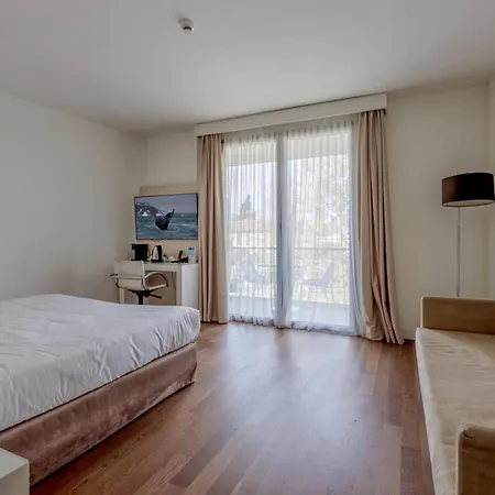 Hotel Hotiday Collection - 5*